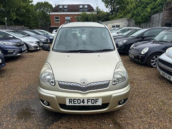Toyota Verso 1.3 Vvt-i T Spirit Beige #4