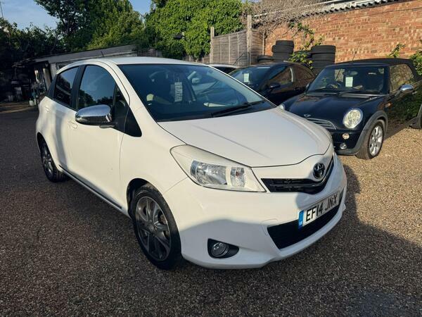 Toyota Yaris 1.33 Dual Vvt-i Trend Multidrive S Euro 5 White