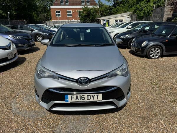 Toyota Avensis 1.8 V-matic Business Edition Cvt Euro 6 Silver #4