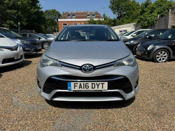 Toyota Avensis 1.8 V-matic Business Edition Cvt Euro 6 Silver #3