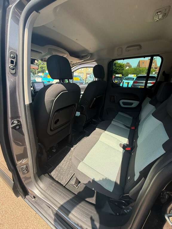 Citroen Berlingo Diesel White #7