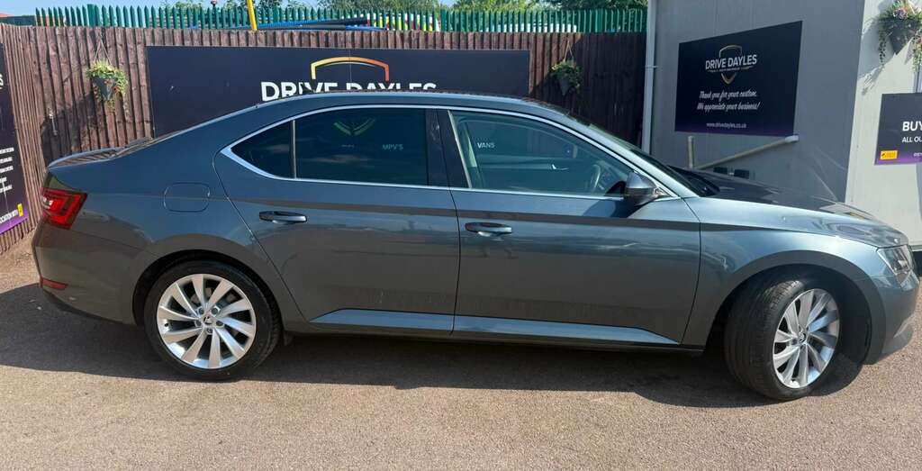 Skoda Superb 2.0 Superb Se L Executive Tsi Grey