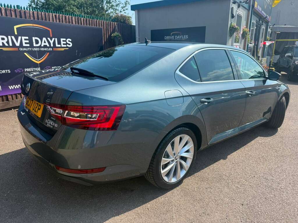 Skoda Superb 2.0 Superb Se L Executive Tsi Grey #2