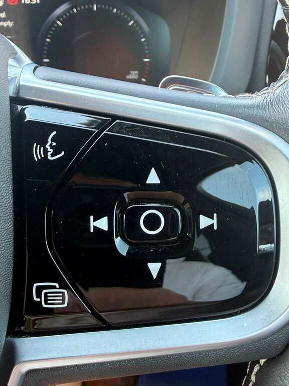 Volvo XC60 R-design, B5 Mild Hybrid Grey #8