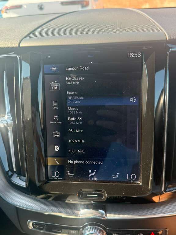 Volvo XC60 R-design, B5 Mild Hybrid Grey #9