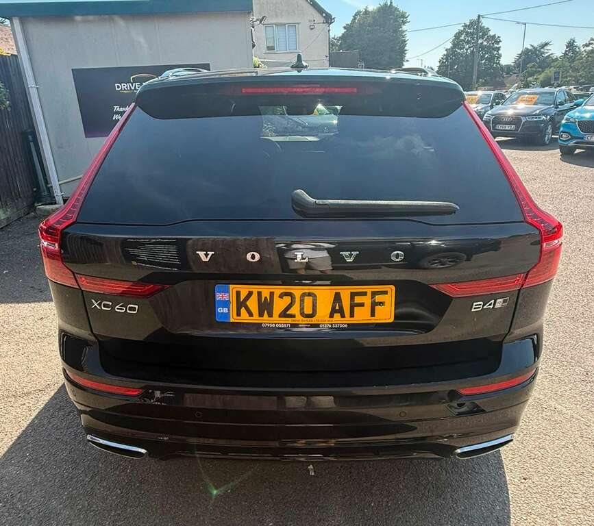 Volvo XC60 2.0 Xc60 R-design B4 Awd 4Wd Black
