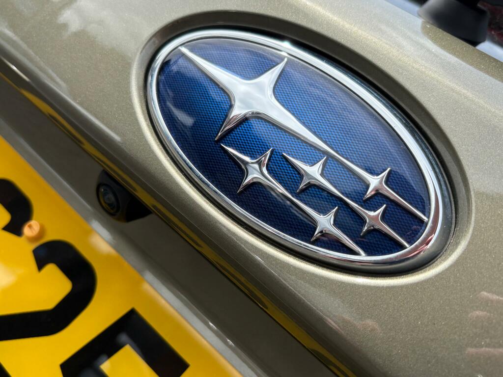 Subaru Outback Outback 2.5I - T White #31