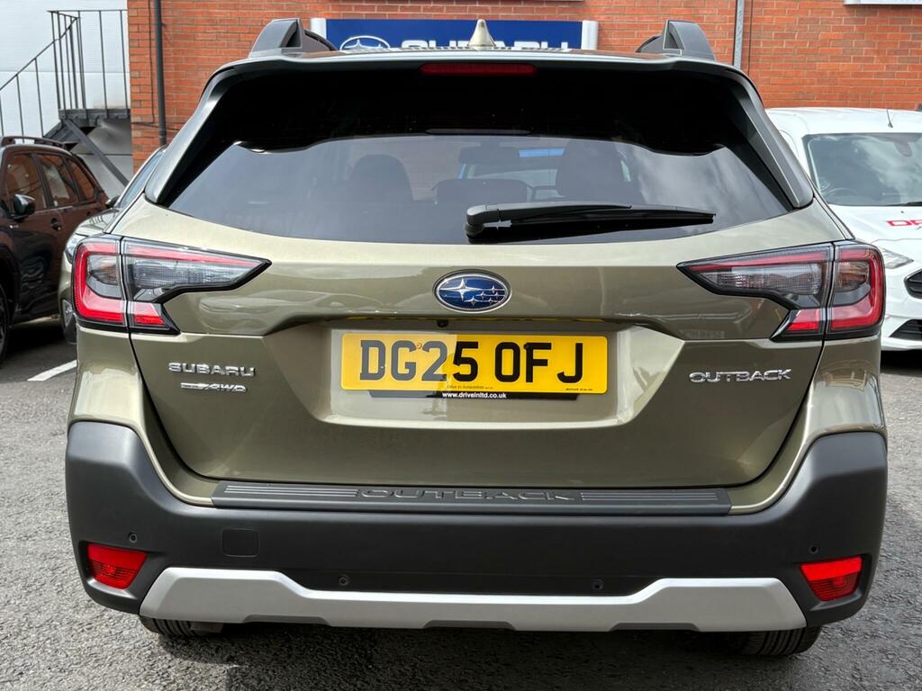 Subaru Outback Outback 2.5I - T White #25