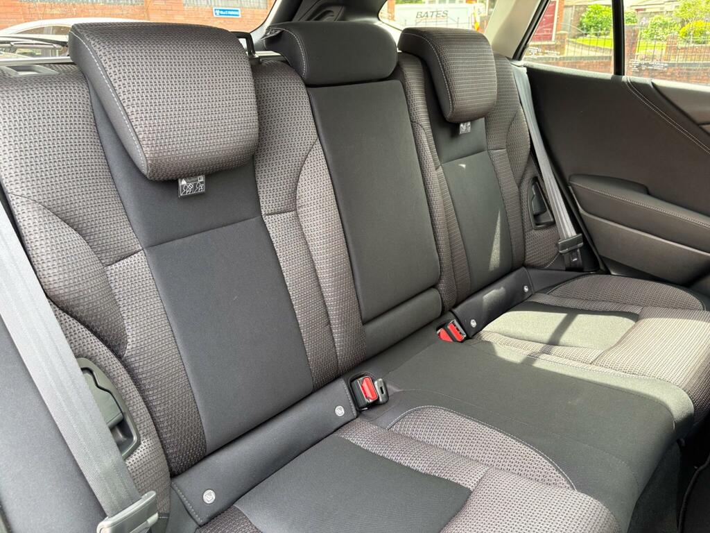 Subaru Outback Outback 2.5I - T White #34