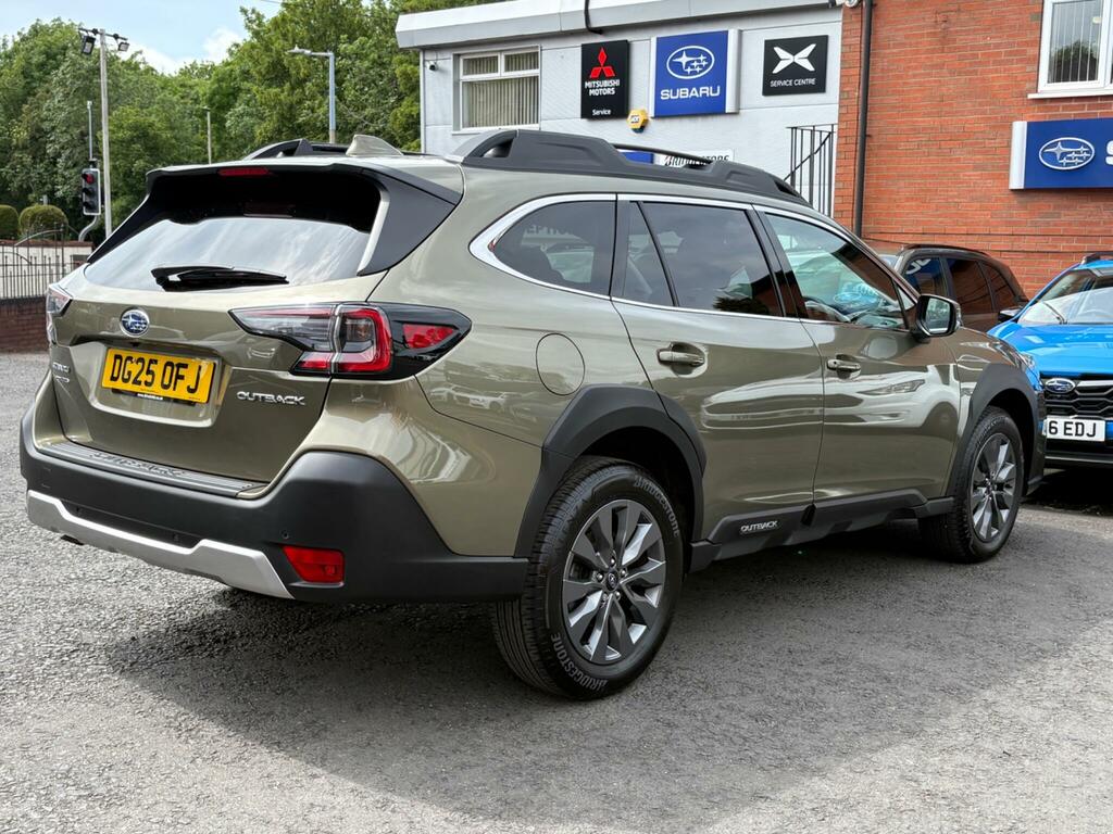 Subaru Outback Outback 2.5I - T White #27