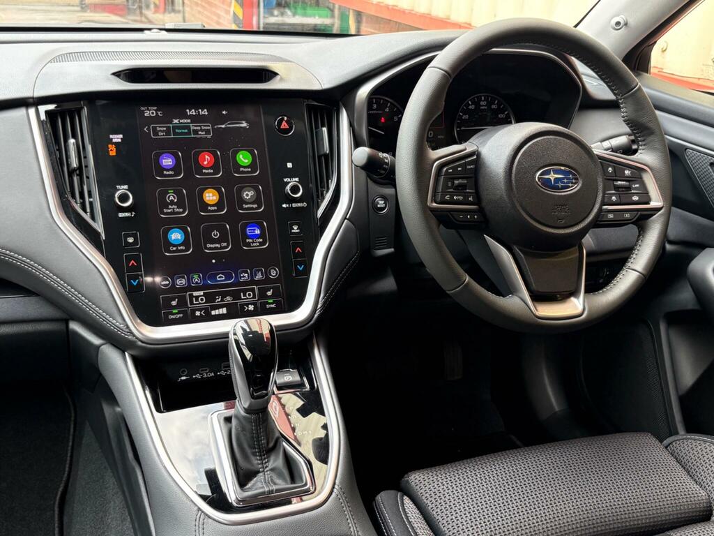 Subaru Outback Outback 2.5I - T White #41