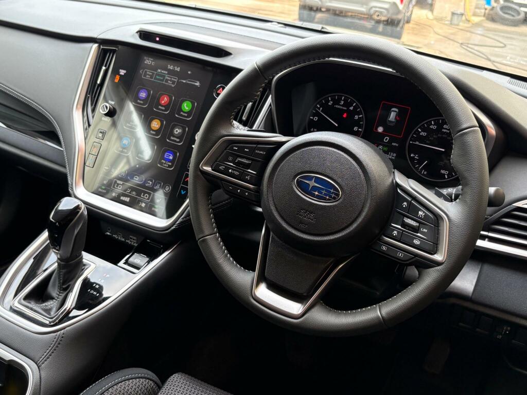 Subaru Outback Outback 2.5I - T White #43