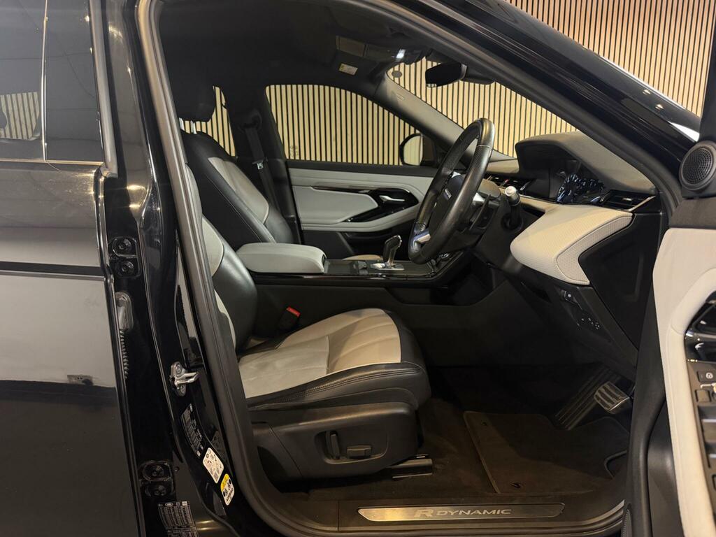 Land Rover Range Rover Evoque R-dynamic S Black #2