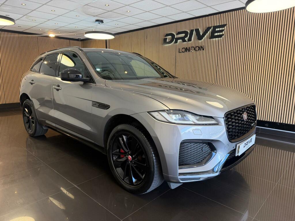 Jaguar F-Pace R-dynamic Black Grey