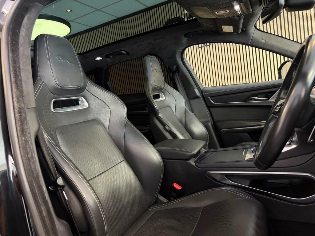 Jaguar F-Pace R-dynamic Hse Black #2