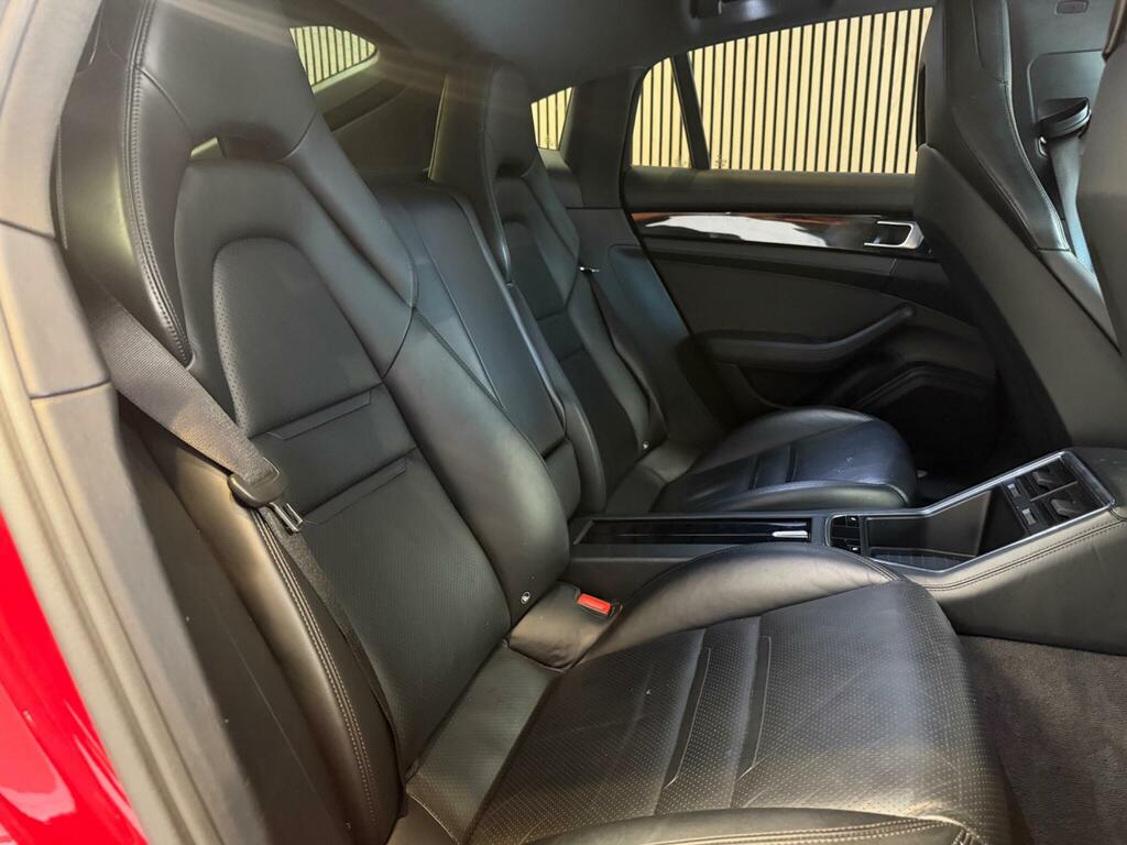 Porsche Panamera 4 E-hybrid Sport Turismo Black #55