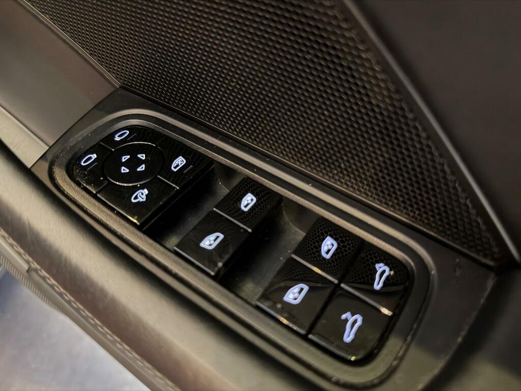 Porsche Panamera 4 E-hybrid Sport Turismo Black #31