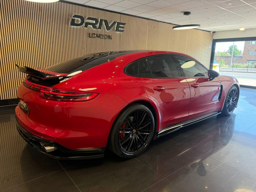 Porsche Panamera 4 E-hybrid Sport Turismo Black #16