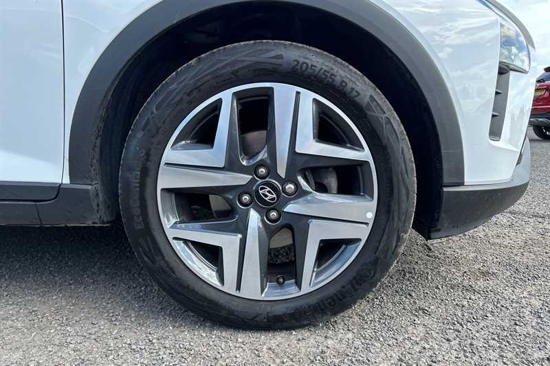Hyundai Bayon 1.0 T-gdi Mhev Premium Suv Hybrid Dct E White #5