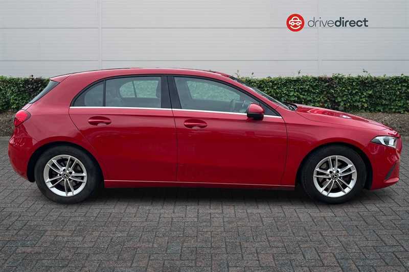 Mercedes-Benz A Class 1.3 A180 Se Hatchback 7G-dct Euro 6 S Red #2
