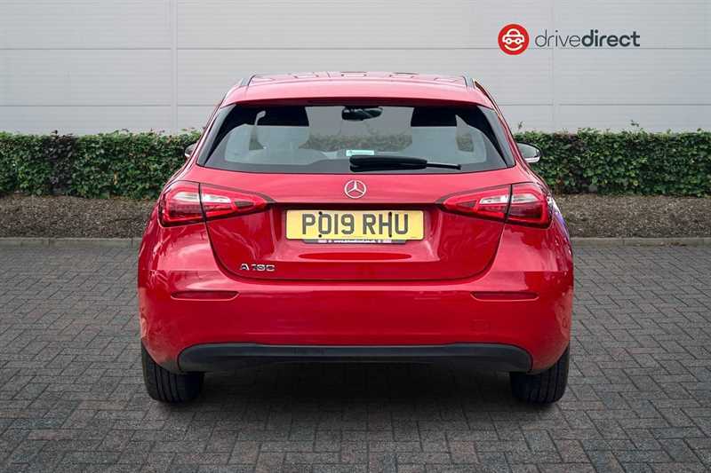 Mercedes-Benz A Class 1.3 A180 Se Hatchback 7G-dct Euro 6 S Red #4