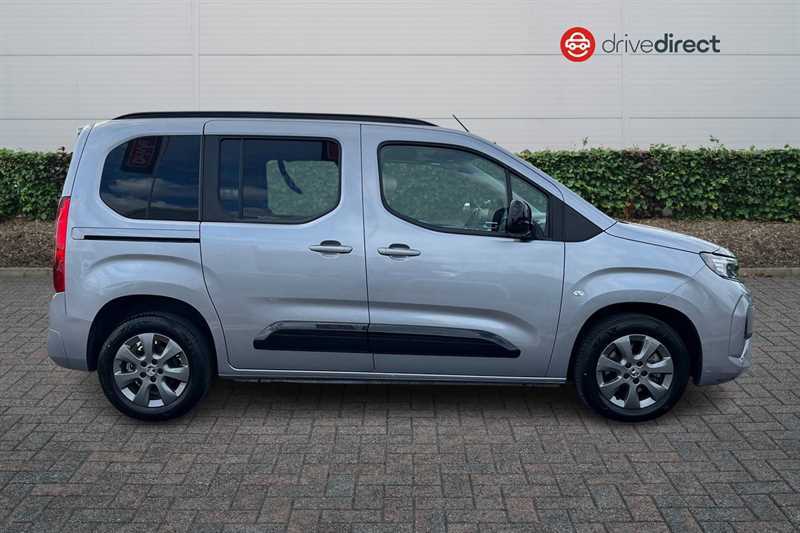 Vauxhall Combo-e Life 52Kwh Ultimate Mpv 7.4Kw Charge Grey #2