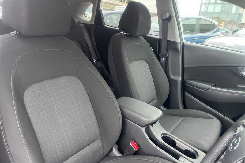 Hyundai Kona #23