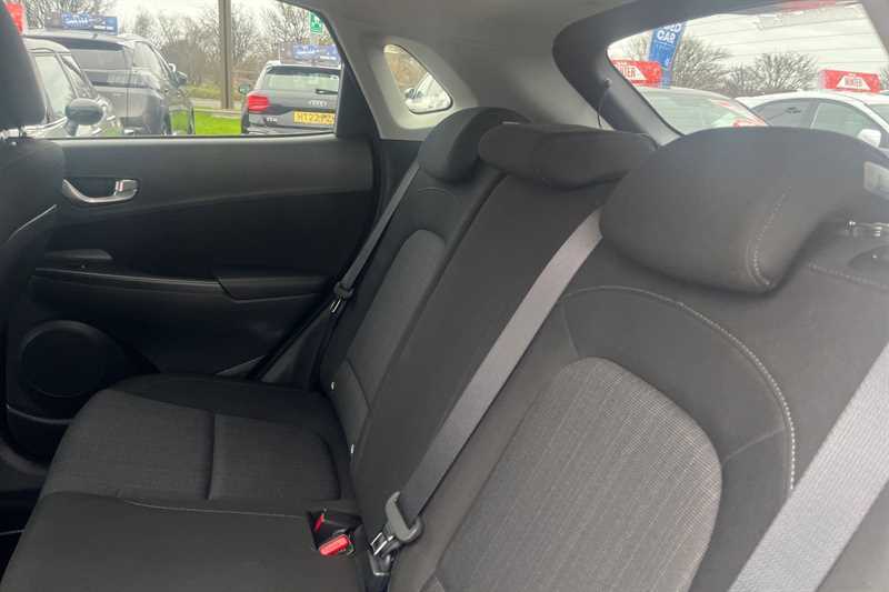 Hyundai Kona #24