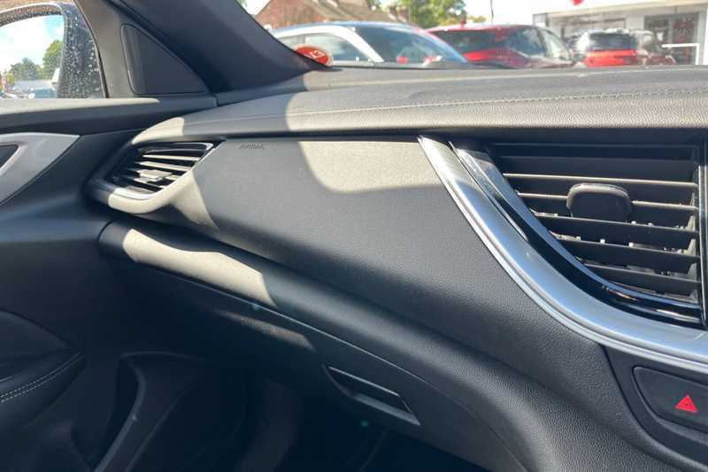 Vauxhall Insignia 1.5 Turbo D Ultimate Nav Hatchback  #37