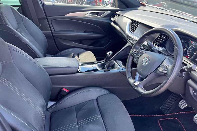 Vauxhall Insignia 1.5 Turbo D Ultimate Nav Hatchback  #13