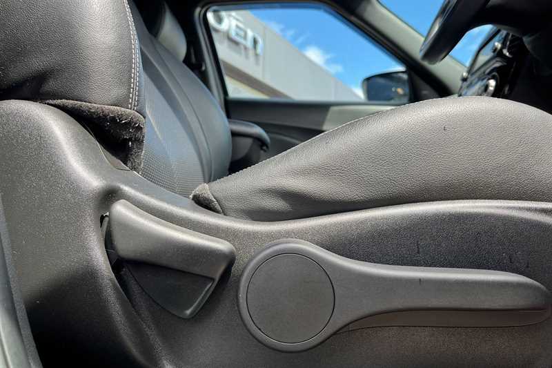 Nissan Juke Acenta Black #26