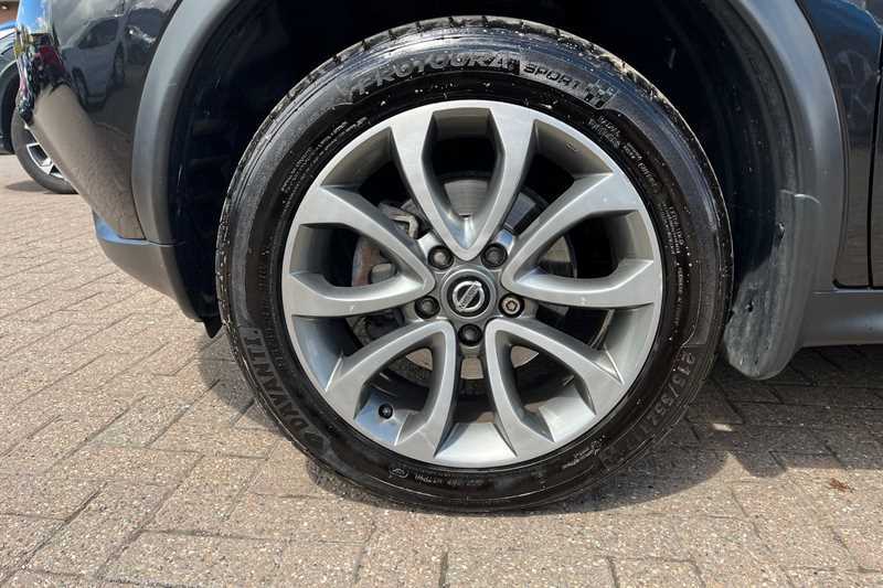 Nissan Juke Acenta Black #11