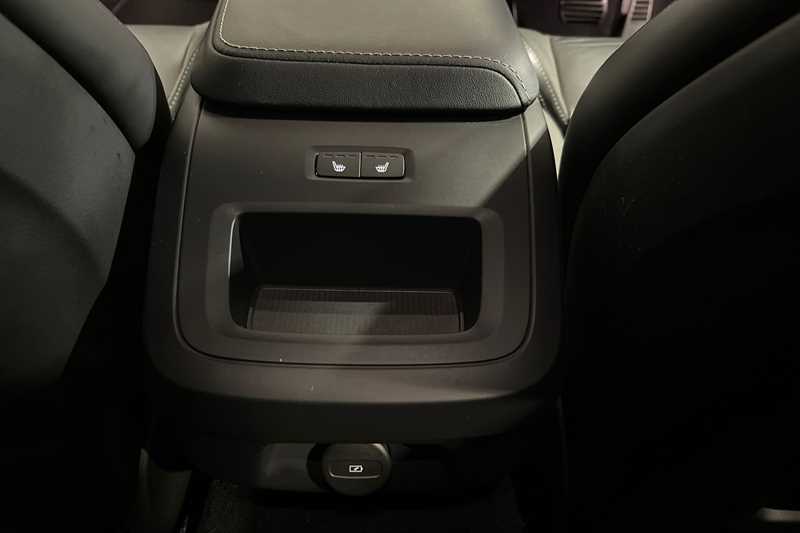 Volvo S60 R-design, B5 Mild Hybrid Climate Pack, Satnav, Da Red #41