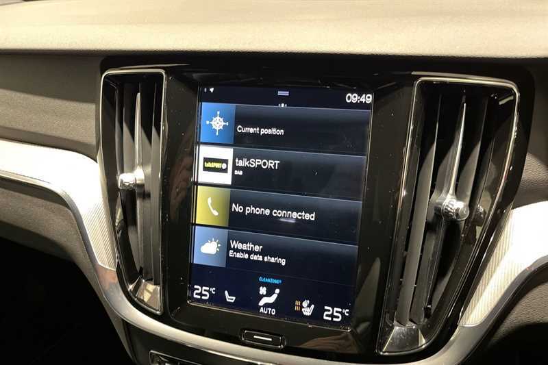 Volvo S60 R-design, B5 Mild Hybrid Climate Pack, Satnav, Da Red #36