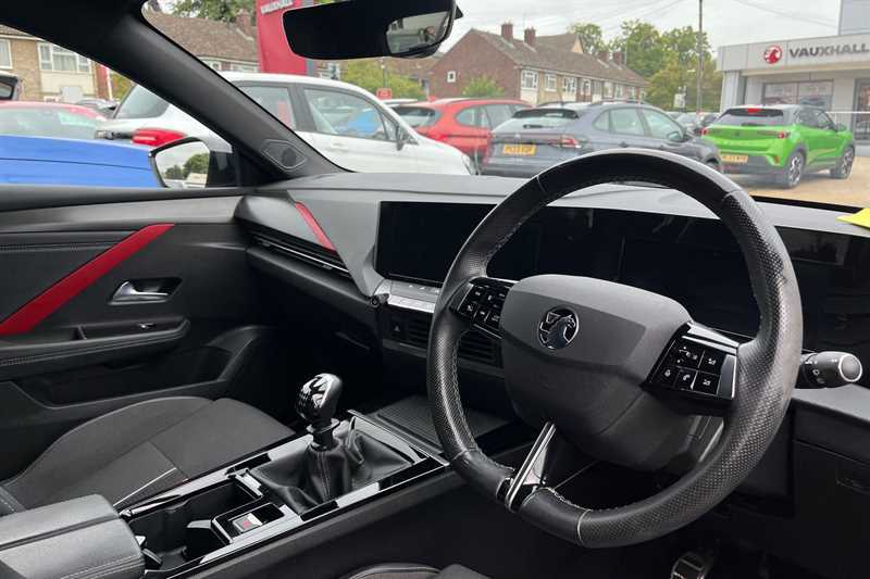 Vauxhall Astra 1.2 Turbo Design White #12