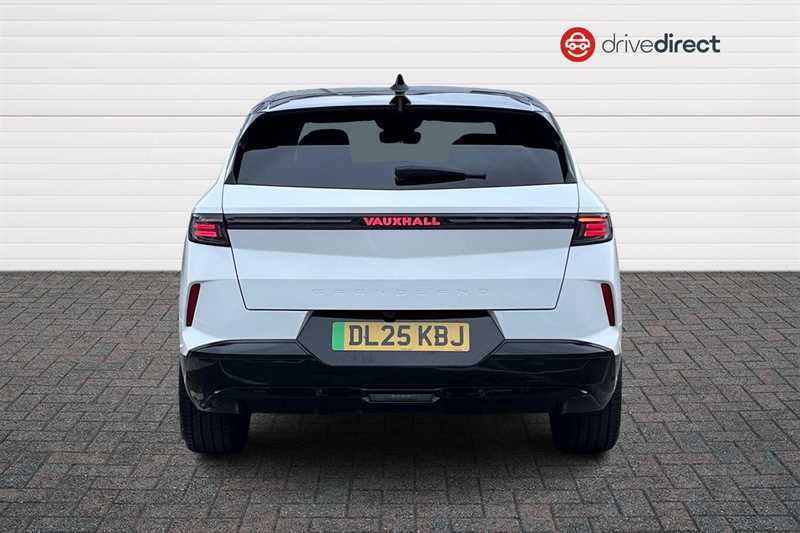 Vauxhall Grandland 73Kwh Gs Suv 213 Ps DL25KBJ White #4