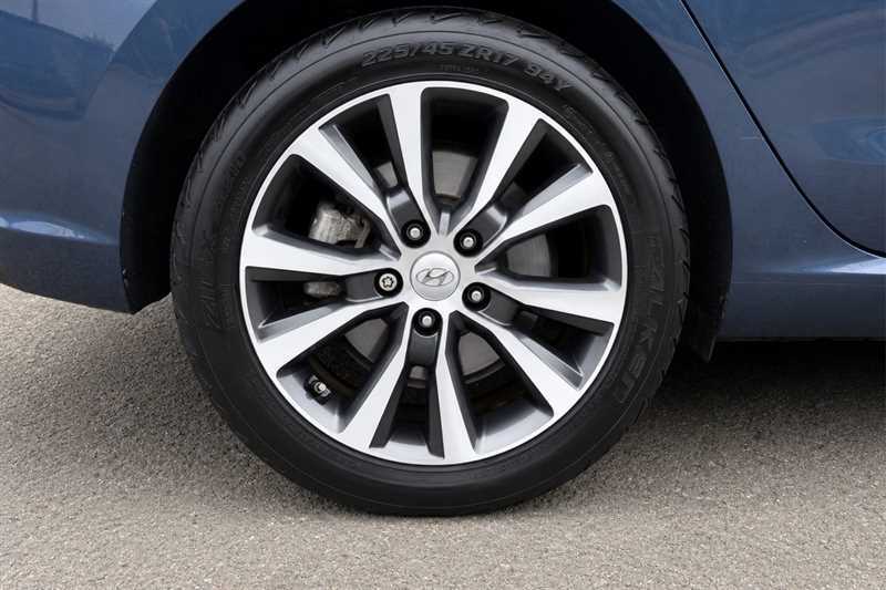 Hyundai I30 1.6 Crdi Premium Grey #10