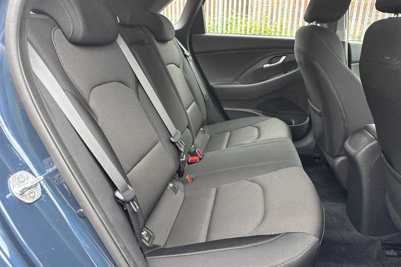 Hyundai I30 1.6 Crdi Premium Grey #24