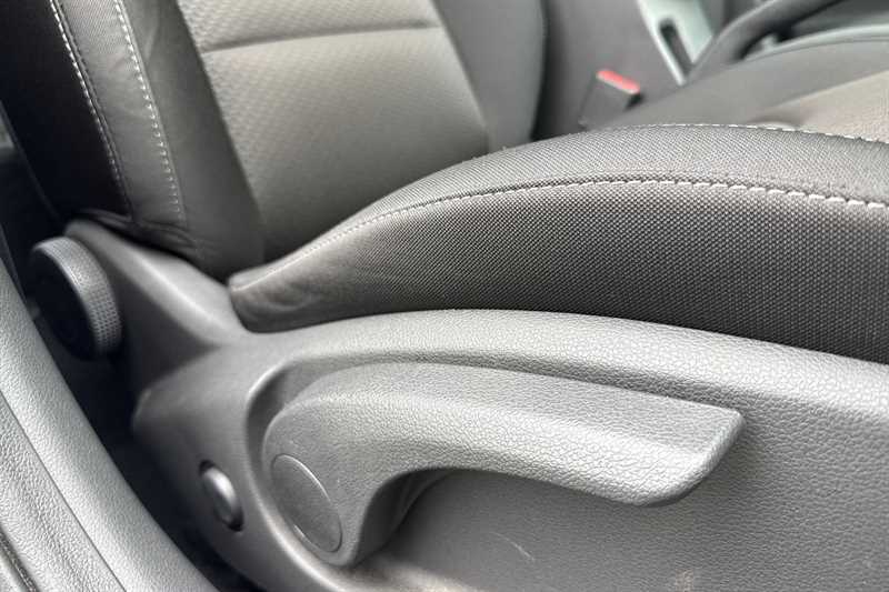 Hyundai I30 1.6 Crdi Premium Grey #26