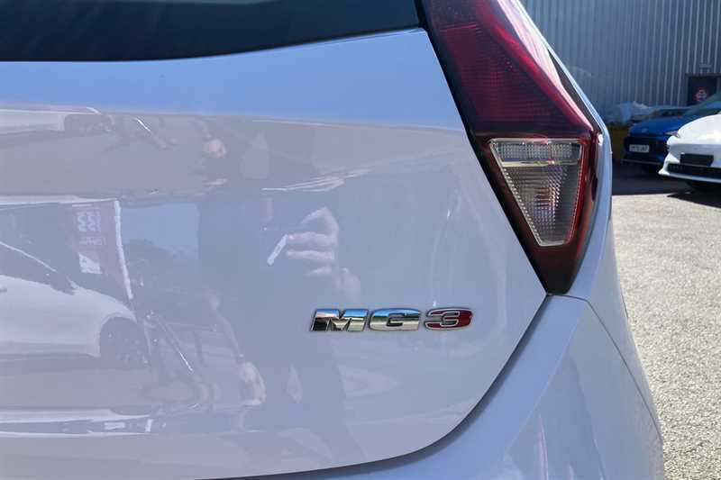 MG MG3 Excite 1.5 Yellow #31
