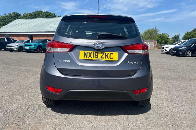 Hyundai Ix20 1.6 Se Hatchback Euro 6 125 Ps Grey #3