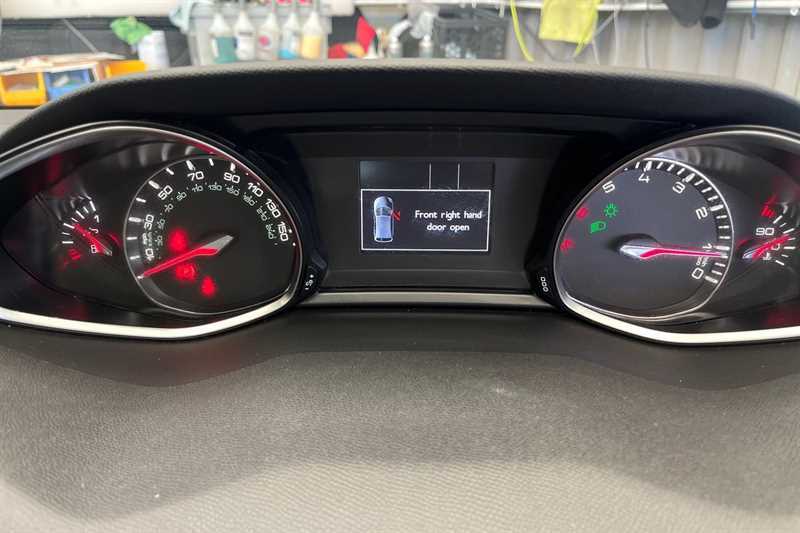 Peugeot 308 Blue Hdi Ss Sw Active White #20
