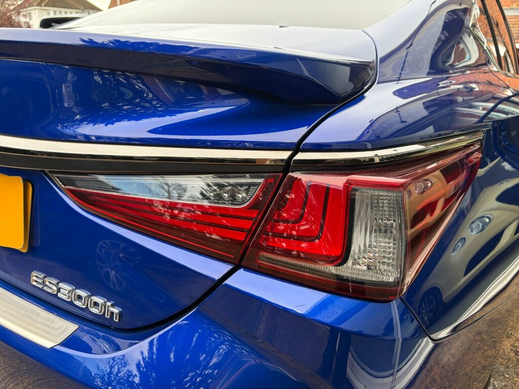 Lexus ES 2.5 300H Premium Edition E-cvt Euro 6 Ss Blue #18