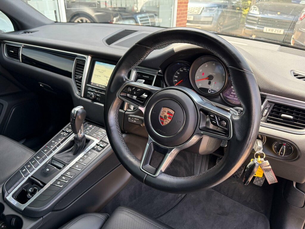 Porsche Macan 3.0 D S Pdk 258 Bhp Euro 6 Black #19