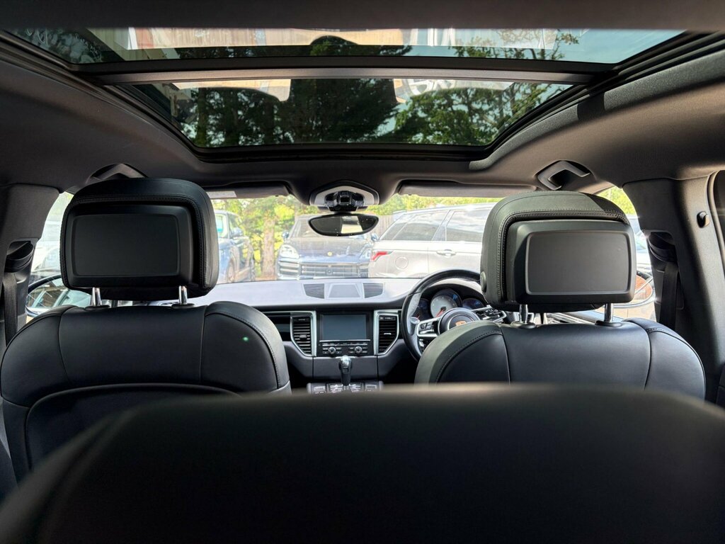 Porsche Macan 3.0 D S Pdk 258 Bhp Euro 6 Black #9