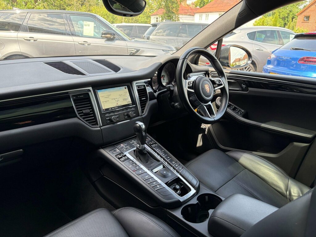 Porsche Macan 3.0 D S Pdk 258 Bhp Euro 6 Black #7
