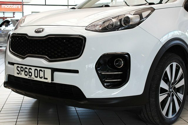 Kia Sportage Crdi Kx-3 Suv SP66OCL White #2