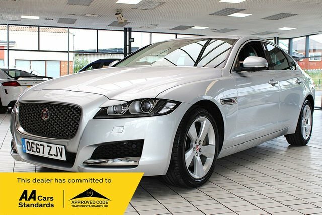 Jaguar XF 2.0D Portfolio Saloon Euro 6 S S Silver #2
