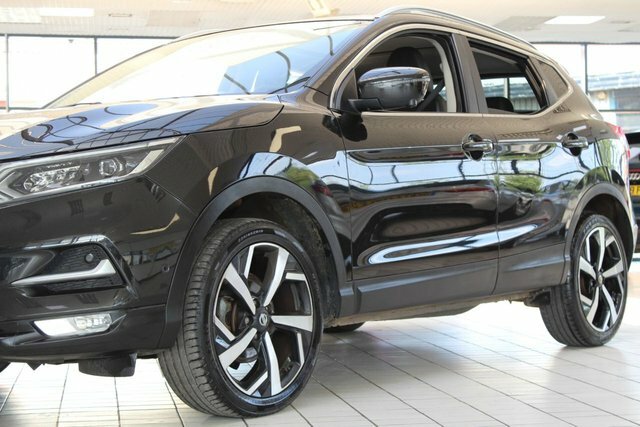 Nissan Qashqai Dci Tekna Suv VO67FKG Black #3