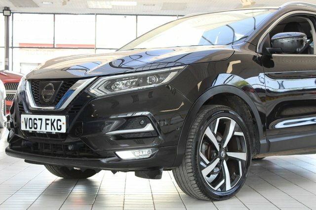 Nissan Qashqai Dci Tekna Suv VO67FKG Black #2